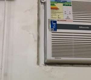 冷氣機窗台 - 水喉接駁不當 - 膠邊老化【專業滲水漏水維修】