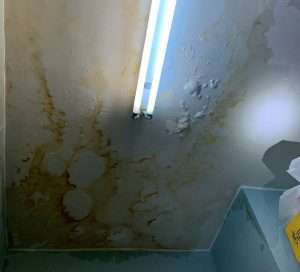 【專業滲水漏水維修】樓上至樓下單位天花 l 浴室滲水 l 天花漏水 l 石屎剝落