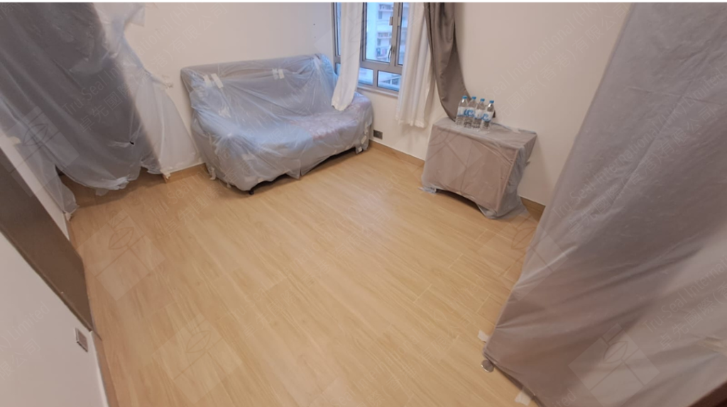 廁所企缸地台滲水漏水問題嚴重,用卓先液─納米滲透型石屎防漏及養護材料重造防水層