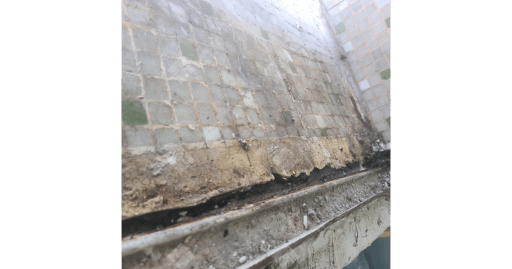 冷氣機窗台滲水漏水問題嚴重,用卓先液─納米滲透型石屎防漏及養護材料維修及重造防水層