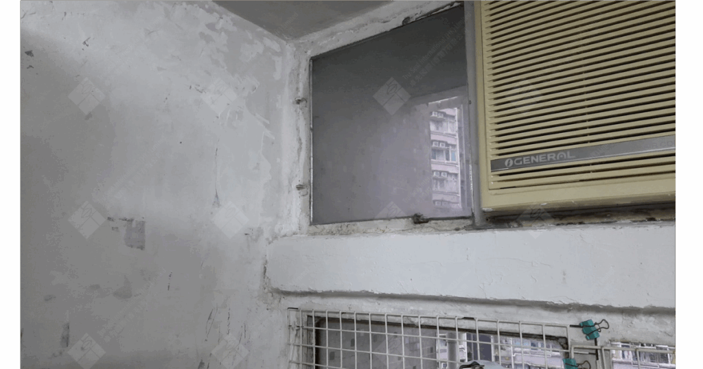 冷氣機窗台滲水漏水問題嚴重,用卓先液─納米滲透型石屎防漏及養護材料維修及重造防水層