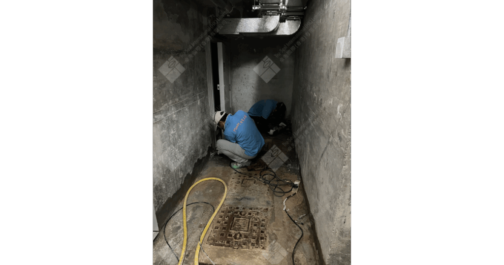 地下室升降機槽𨋢槽地下停車場出現漏水問題頻繁嚴重，使用卓先液─納米滲透型石屎防漏及養護材料維修及重造防水層徹底解決滲漏問題